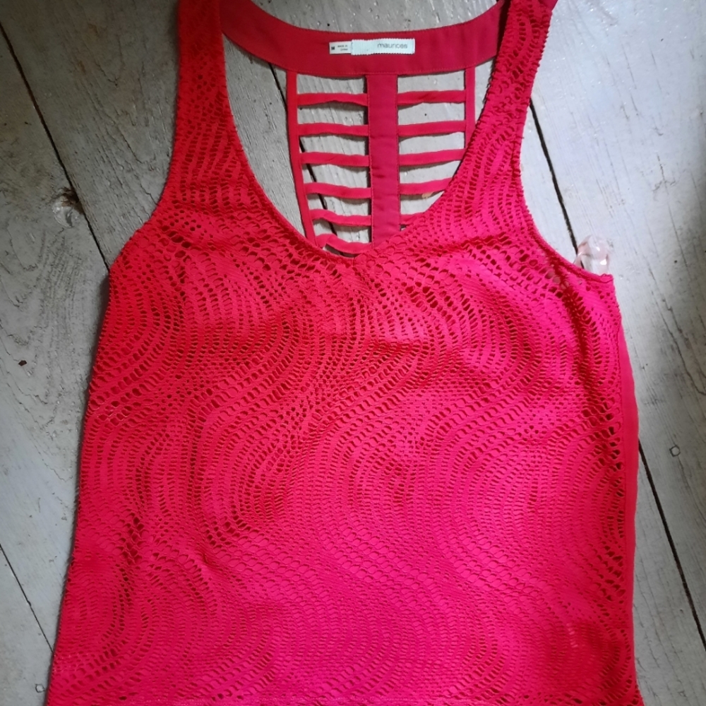 Gorgeous fuschia pink maurices tank medium